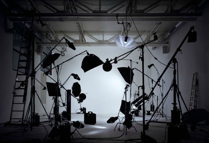 Come impostare l’illuminazione della scena di un film