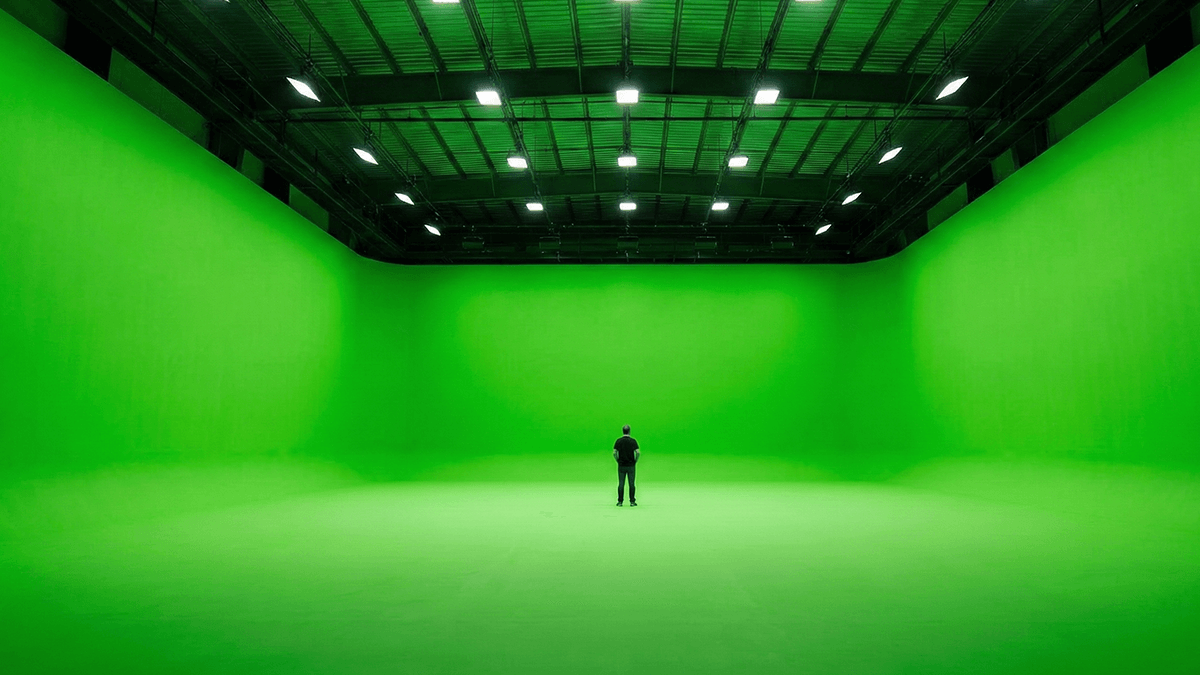 Meno green screen, più mondo reale: il cinema riscopre il set fisico