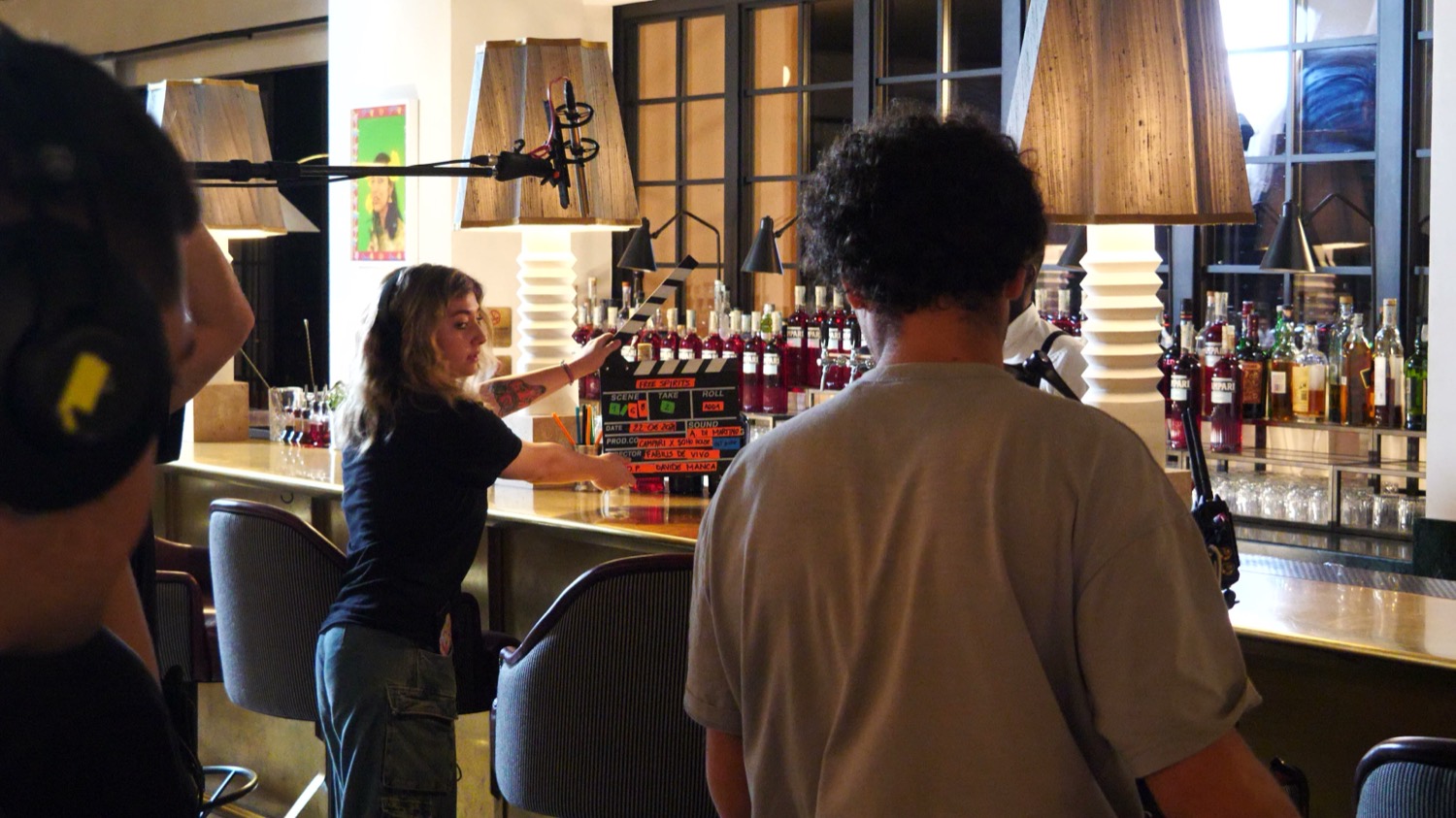 Attrice sul set durante le riprese